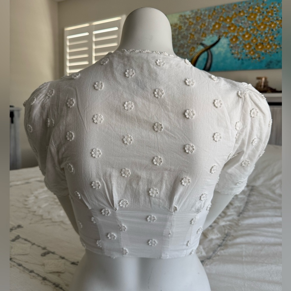 Farm Rio White Floral Embroidered Women's Top - Picture 2 of 3